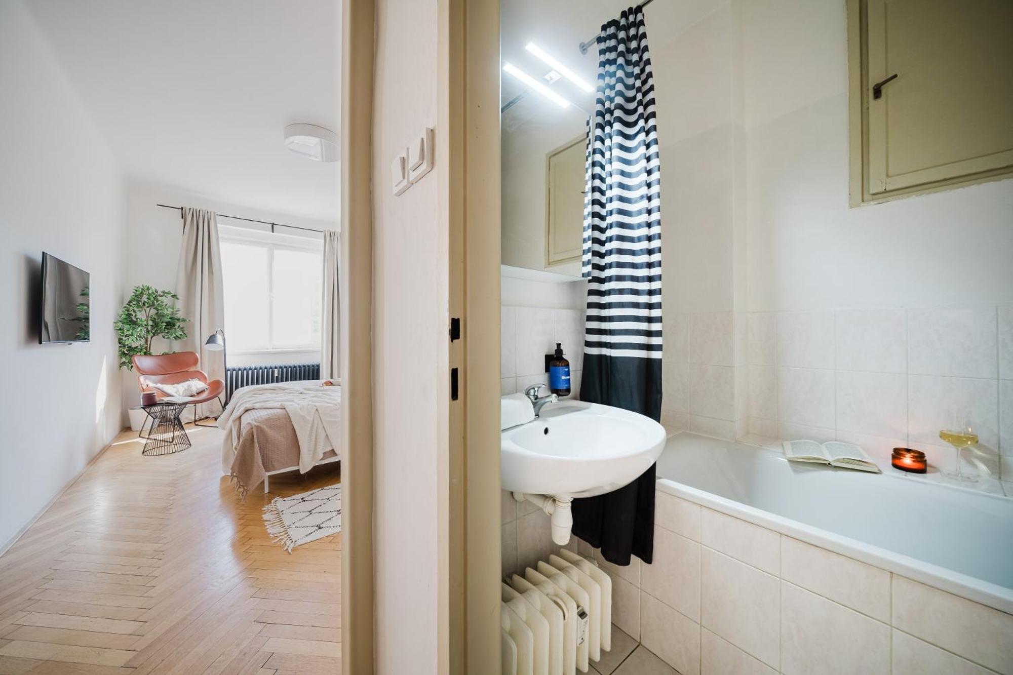 Prague Days - 1Bdr - Workspace - Netflix - New Town ภายนอก รูปภาพ